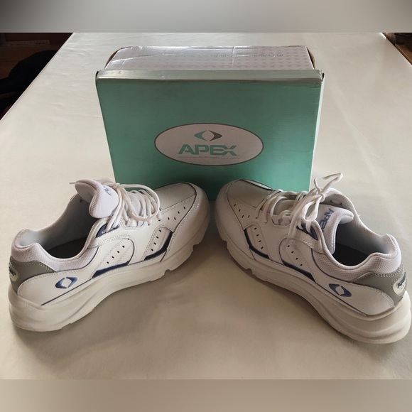 APEX V854 V-Last Orthopedic Walking Shoe (11 X-wide) - Picture 3 of 15